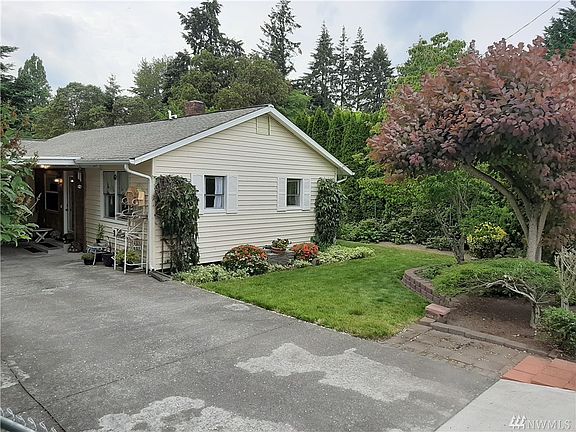 2nd image of 1347 Dora Ave