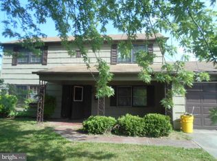 537 Charleston Rd, Willingboro, NJ 08046