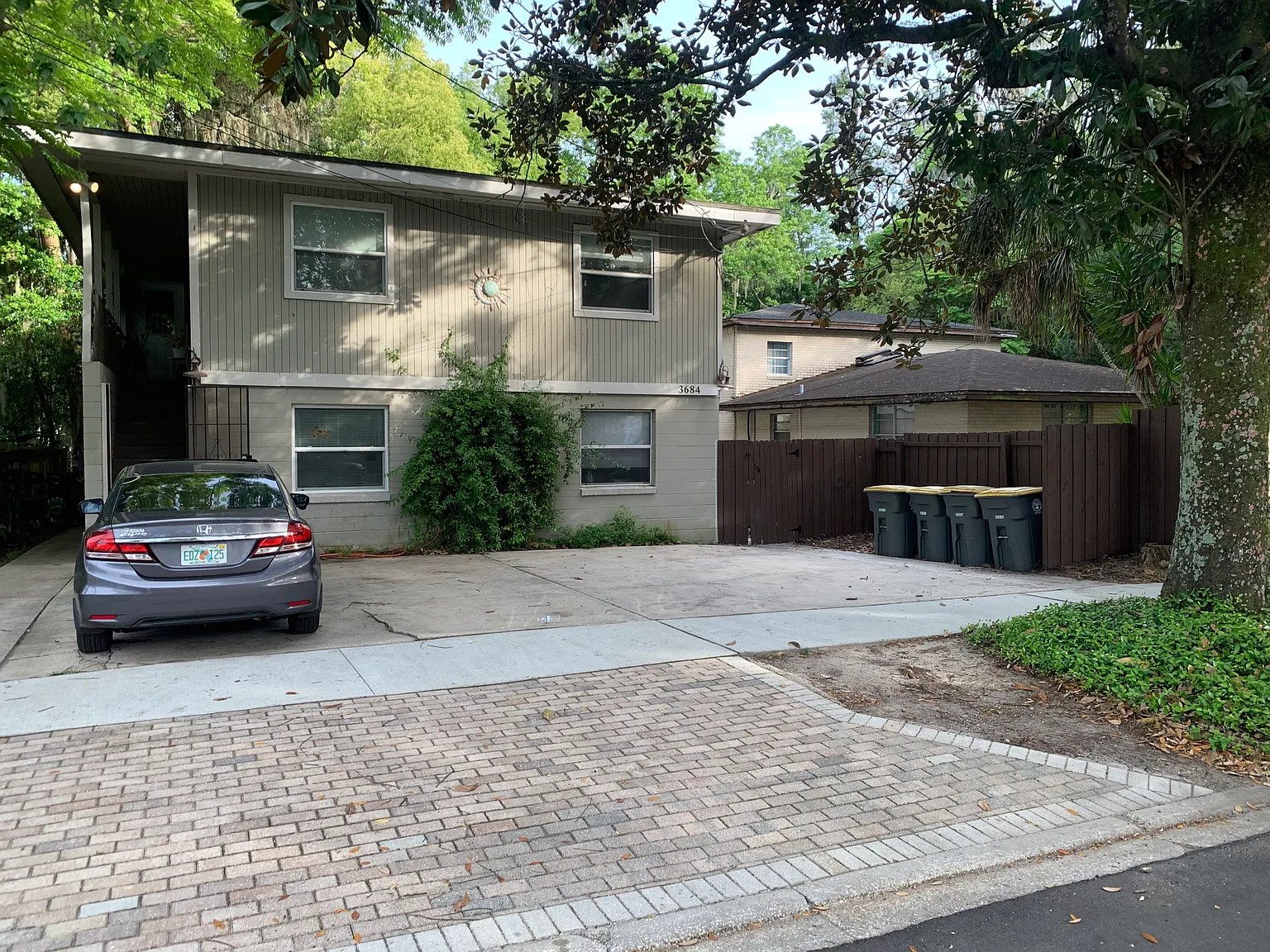 2 bed, 690 sqft, $1,425 — Photo 2