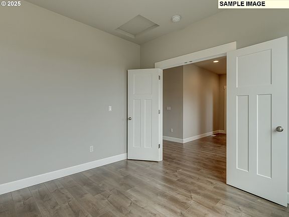 2nd image of 621 Saling Dr E #94