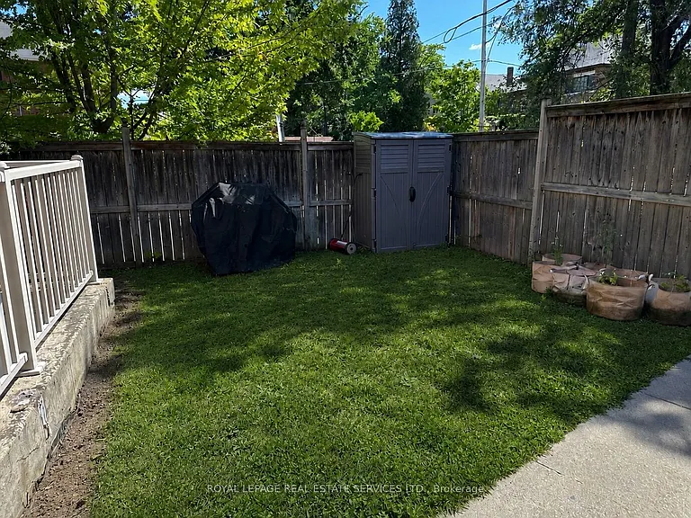 87 Lawrence Ave W — Photo 19