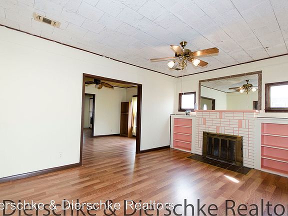 3rd image of 1417 Colorado Ave