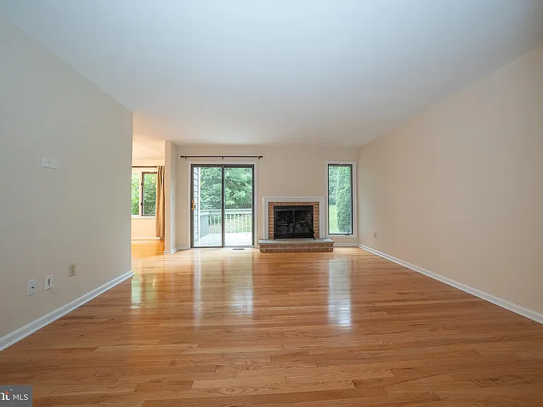 16 W Harrison Rd #16 — Photo 12