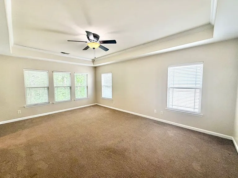 240 Summer Hill Way — Photo 10