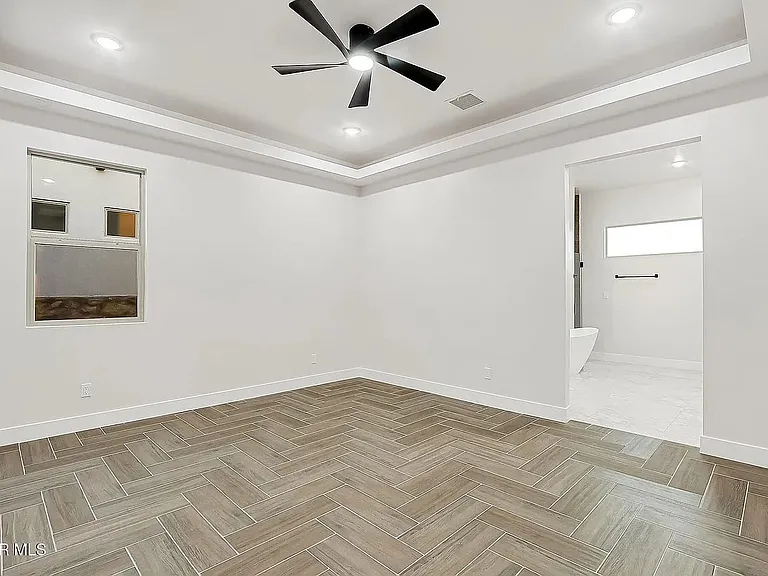 5696 Rio Bonito Cir — Photo 36