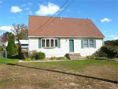 2 Cotter Ave photo 1