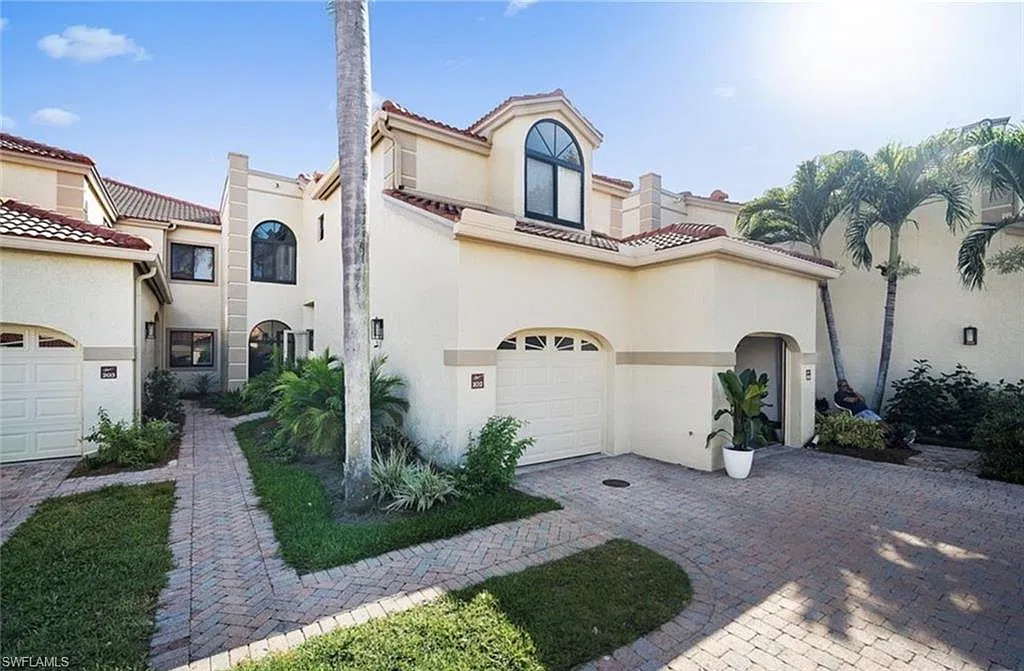 2 bed, 2.0 bath, 1581 sqft, $10,000 — Photo 1