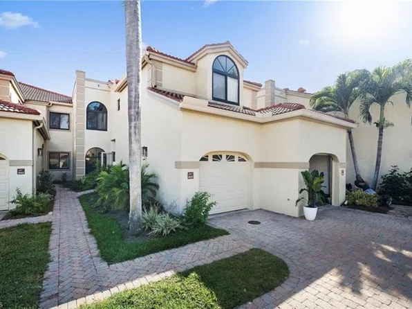 7056 Pelican Bay Blvd, Naples, FL