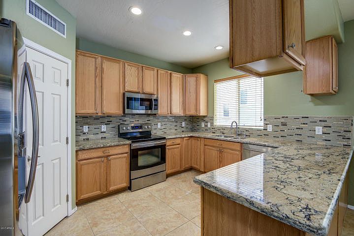 1st image of 3006 W Cavalry Dr