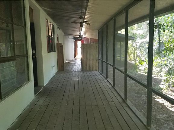 3rd image of 2271 Palmetto Dr