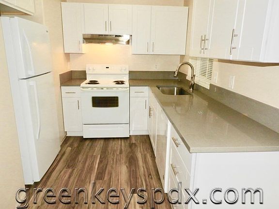 4th image of 7137 SE Steele St Unit 1