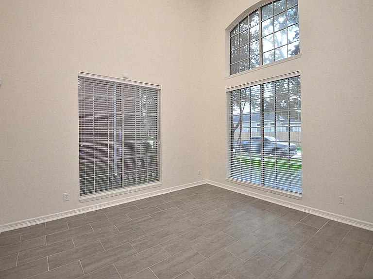 21010 Kelliwood Park Ln — Photo 9