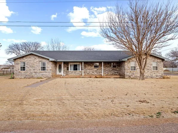 505 Reed Ave, Levelland, TX 79336