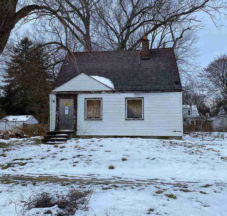 16711 Chatham