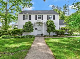 1026 Merritt St, Fairfield, CT 06825