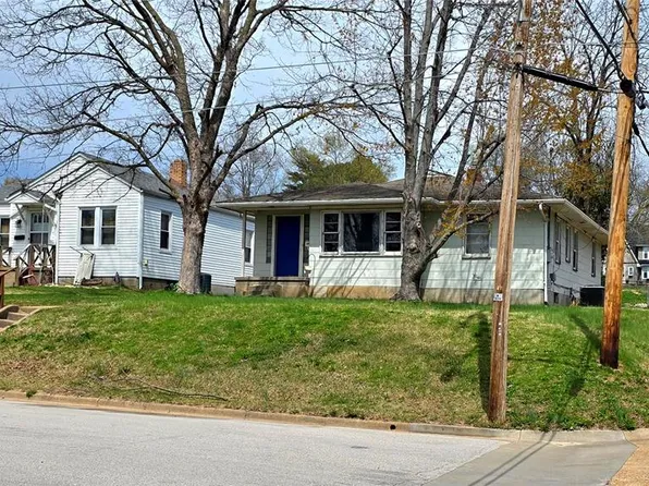 1325 E 6th St, Washington, MO 63090