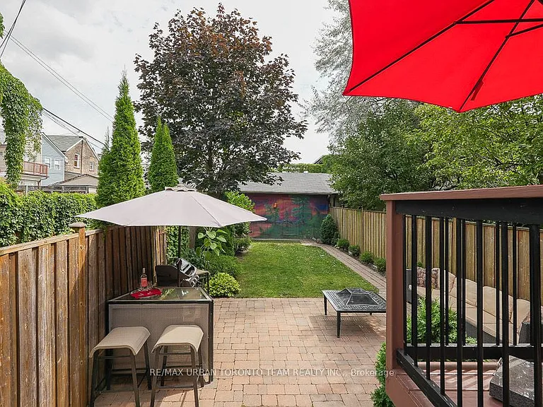 21A Grove Ave — Photo 33