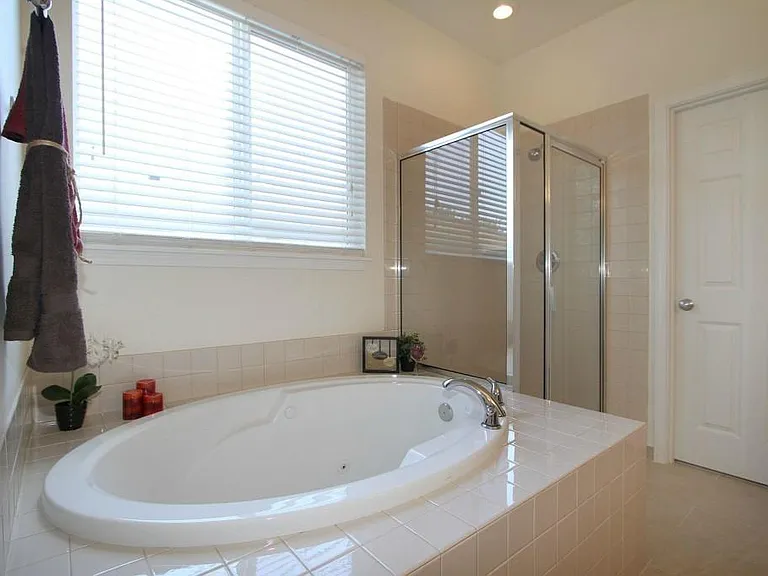 17233 NE 25th Way — Photo 13