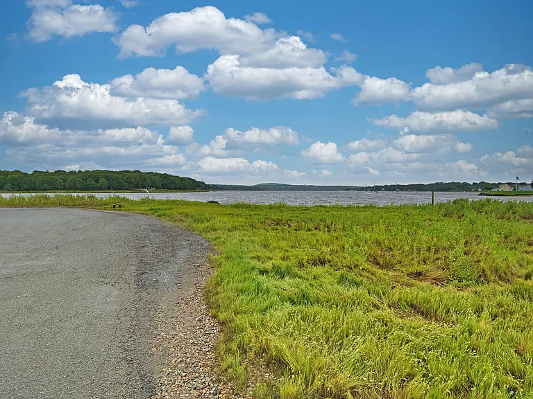 2753 Pleasant St #1 — Photo 50