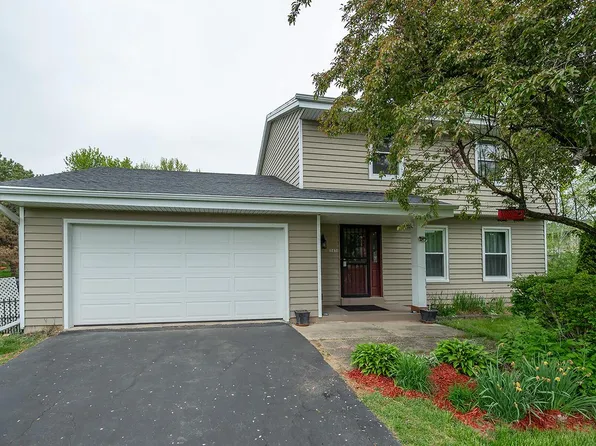 25620 Portsmouth ROAD, Wind Lake, WI 53185