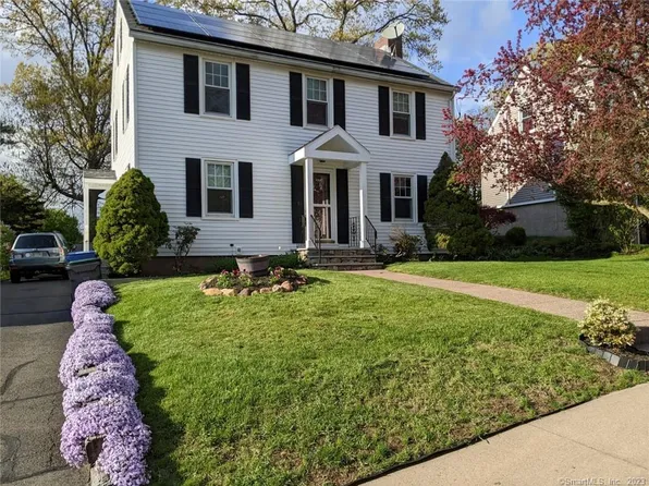 13 Harvard Road, Manchester, CT 06042