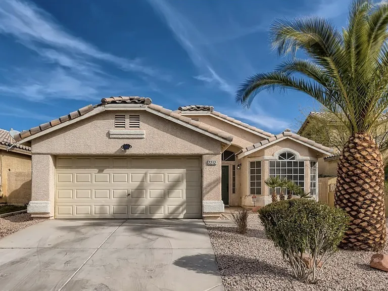 2212 Crestline Falls Pl — Photo 25