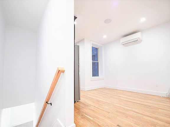 4th image of 1793 Bedford Ave #1F
