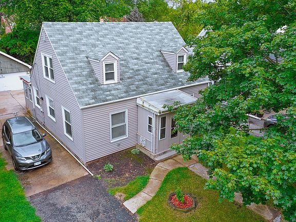 2nd image of 2553 Silver Creek Dr