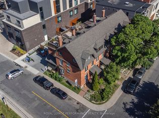 19 Monk St #1, Ottawa, ON K1S 3Y7