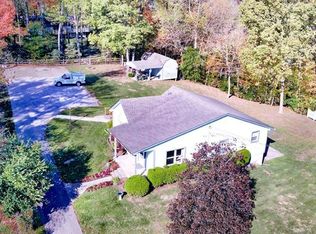 750 Maple Dr, Sharon, OH 43235