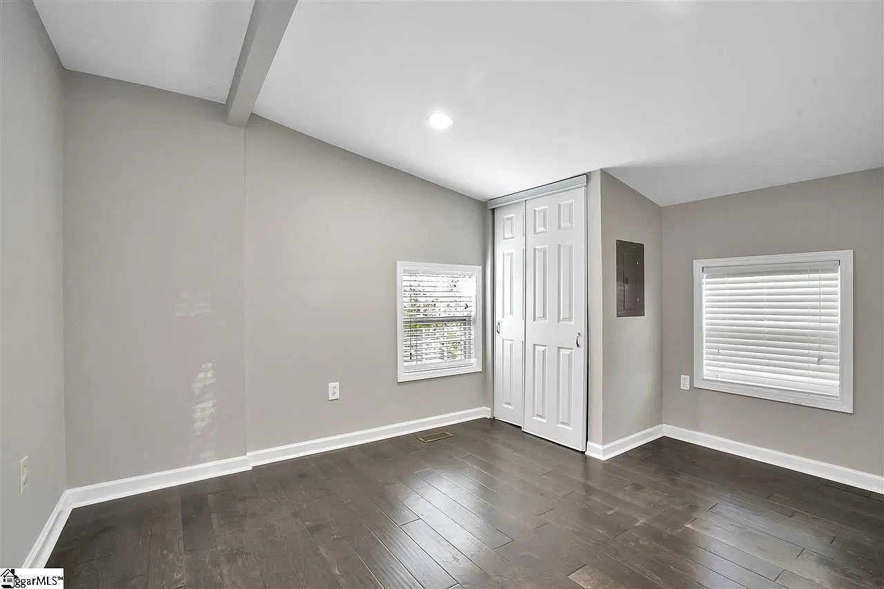 2 bed, 945 sqft, $1,495 — Photo 4
