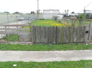 3813 Sealy St, Galveston, TX 77550