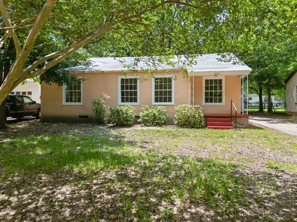 627 Helen St, Kilgore, TX 75662