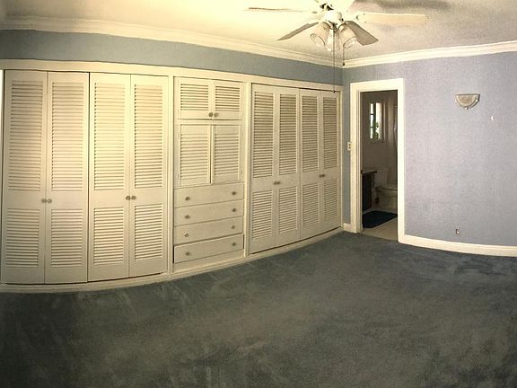 5th image of 1701 Victoria Dr