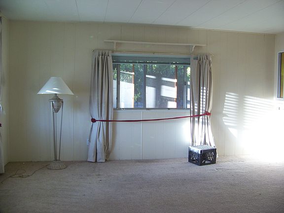 4th image of 903 Oak Terrace Dr