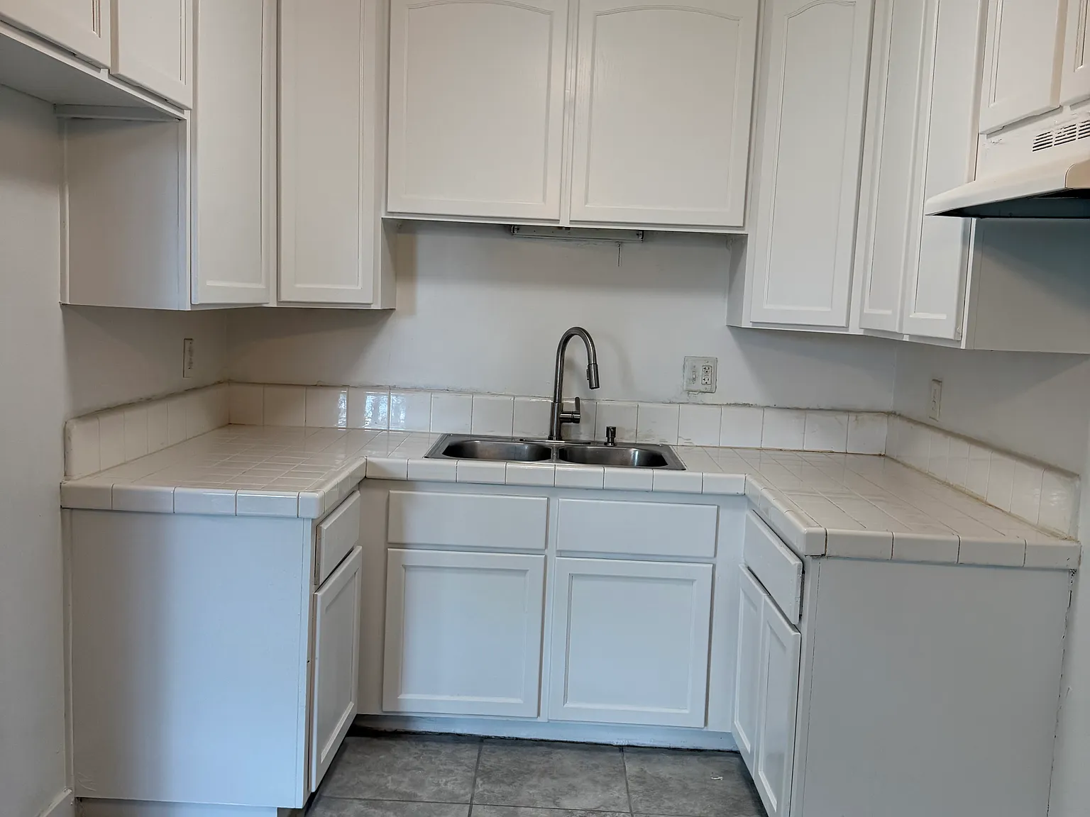 2 bed, 830 sqft, $1,950 — Photo 4