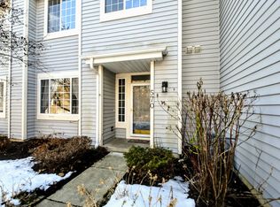 570 Blue Springs Dr, Fox Lake, IL 60020