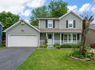 540 Countess Dr, West Henrietta, NY 14586