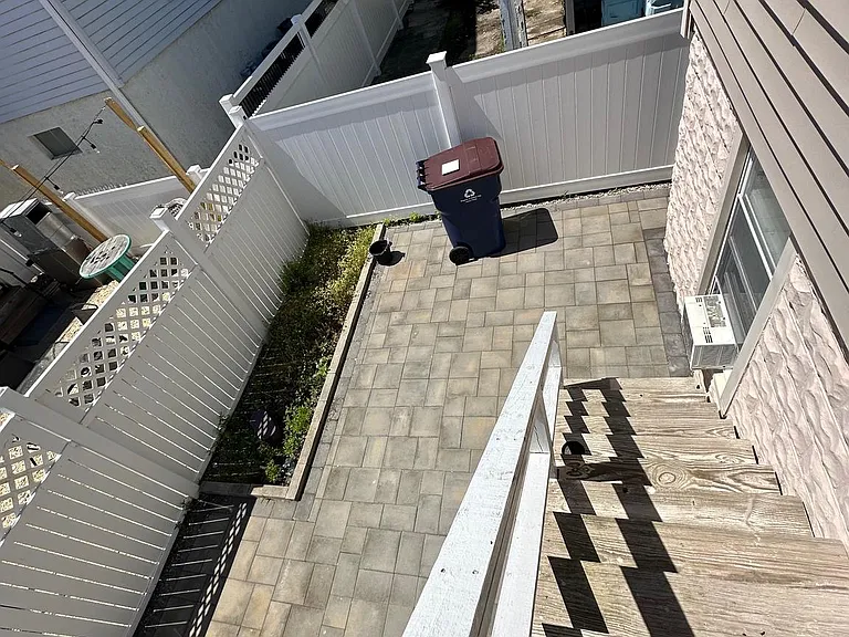 202 N Sacramento Ave #A — Photo 23