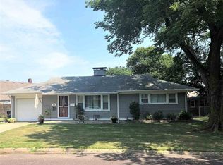900 S 17th St, Pekin, IL