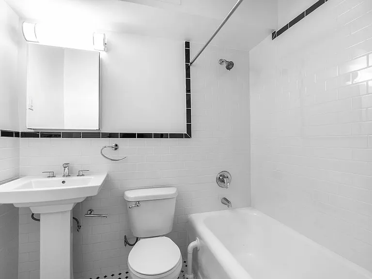 24 5th Ave #315 — Photo 12