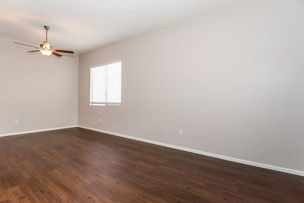 4 bed, 2.0 bath, 1934 sqft, $3,280 — Photo 3