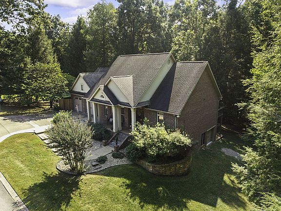 5th image of 139 Briar Ln