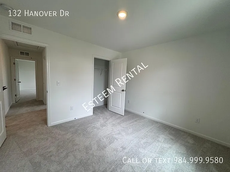 132 Hanover Dr — Photo 16