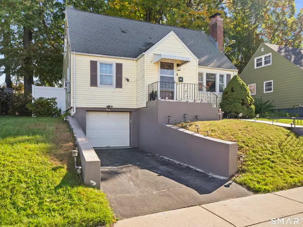 88 Hollywood Avenue, Hartford, CT 06110
