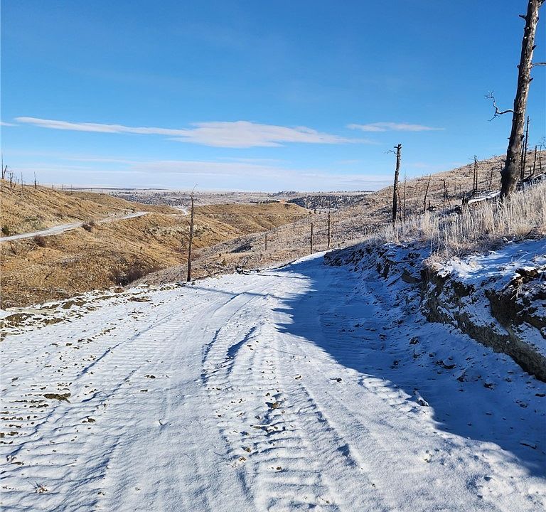 2nd image of 222 Arrowhead Ridge Rd