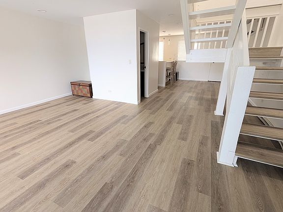 2nd image of 340H Kawaihae St #340H