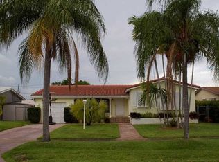 3223 Wilson St, Hollywood, FL 33021