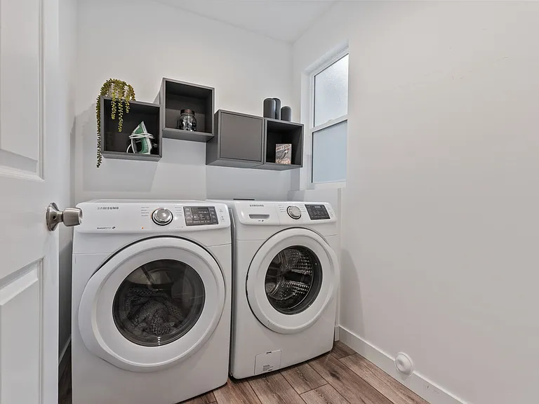 8218 S Wasatch Grove Ln — Photo 37