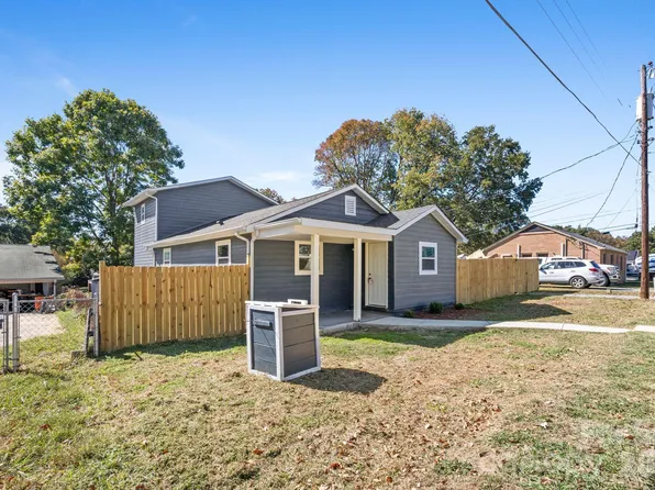 104 Crest St, Belmont, NC 28012